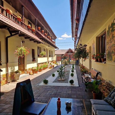 Hotel Casa Luca à Sîmbăta de Sus Extérieur photo